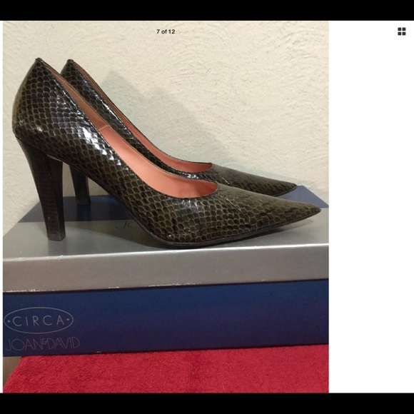 Circo Shoes - Circa Khaki Green Snake High Heel Sz 9M pumps